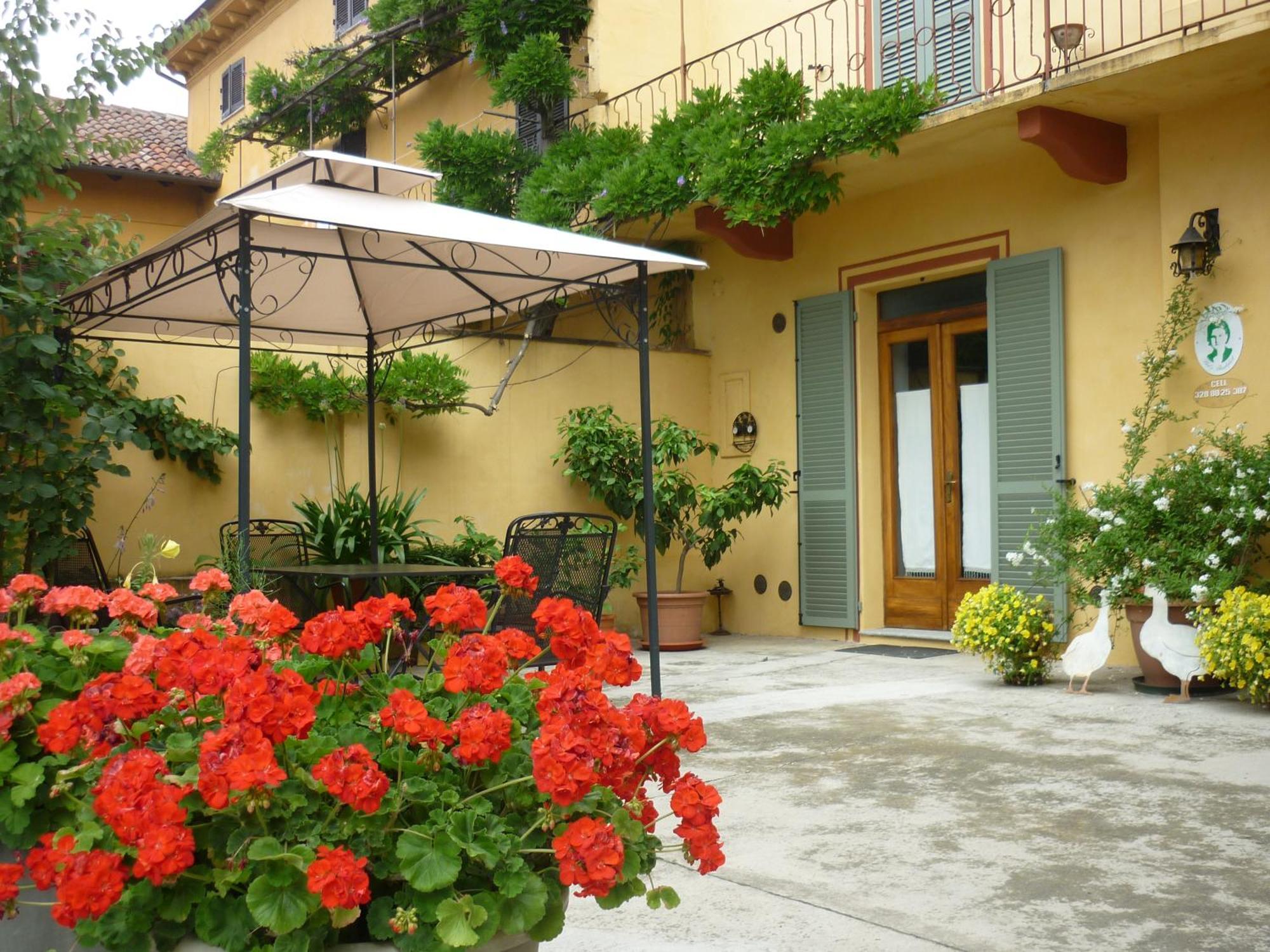 L'Adele Bed & Breakfast Occimiano Bagian luar foto