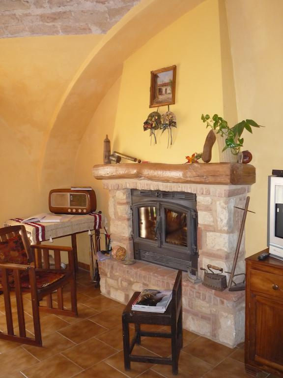 L'Adele Bed & Breakfast Occimiano Ruang foto