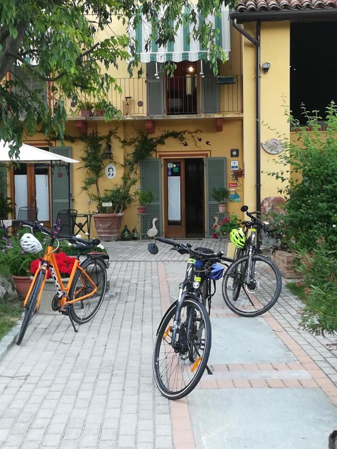 L'Adele Bed & Breakfast Occimiano Bagian luar foto